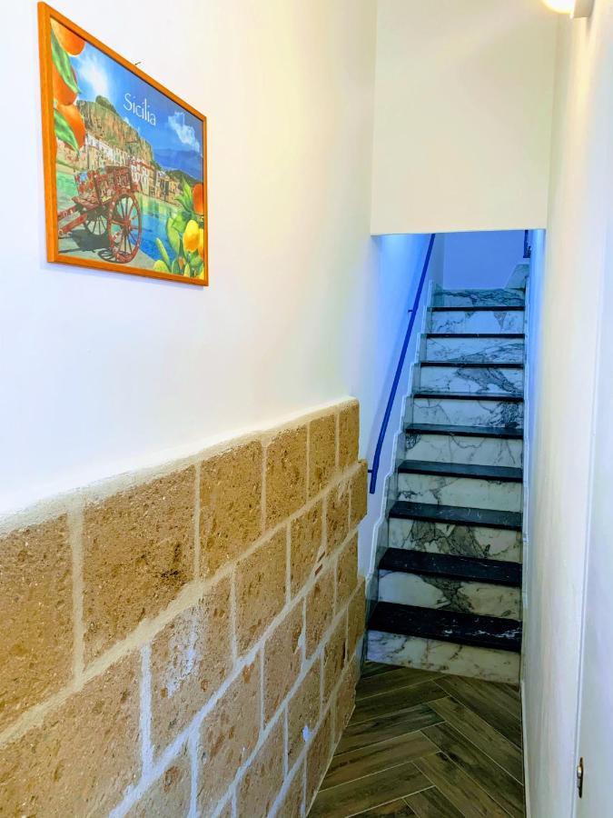 Apartamento Seafront House Gabbiano Azzurro Santa Flavia Exterior foto