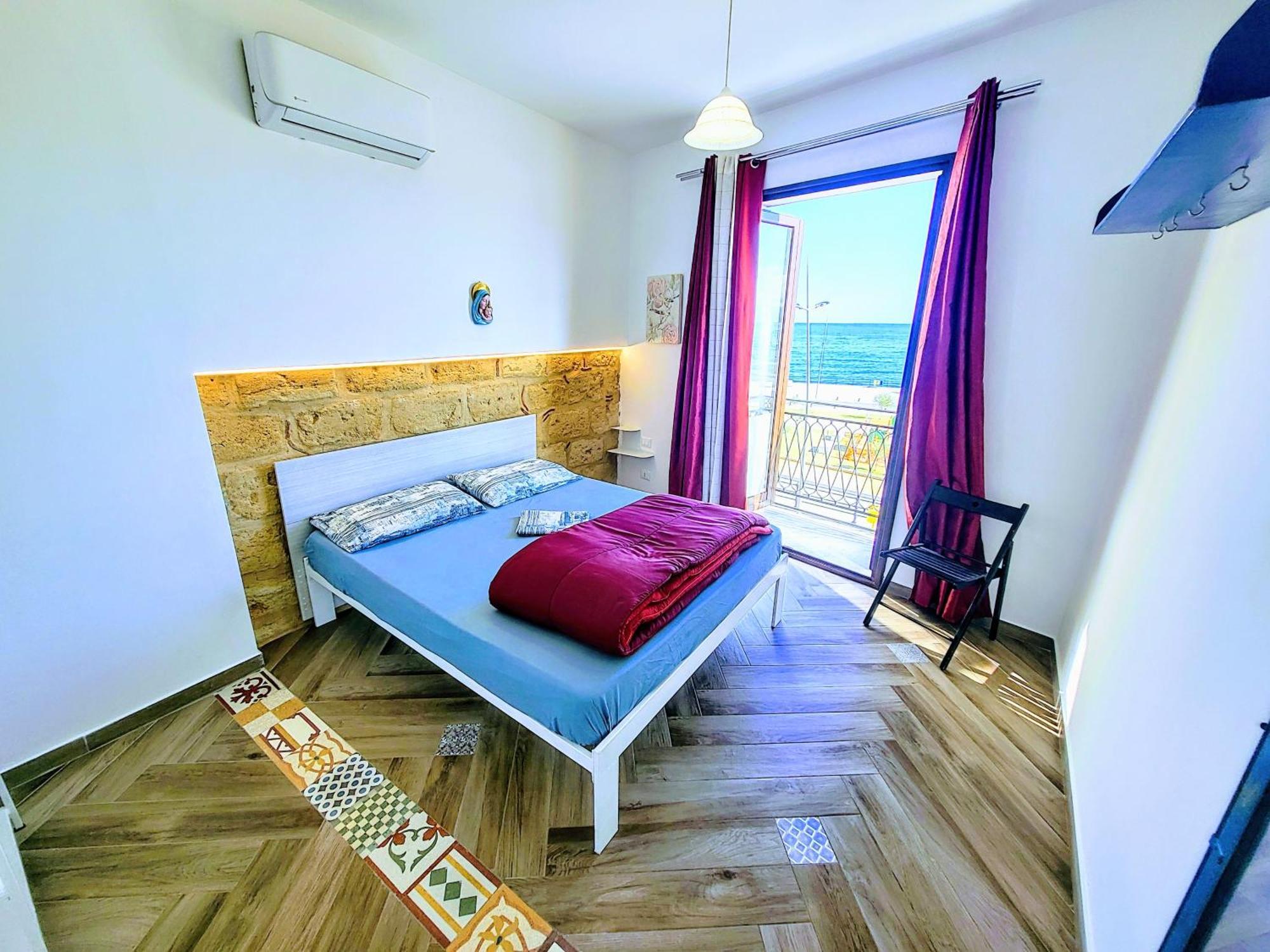 Apartamento Seafront House Gabbiano Azzurro Santa Flavia Exterior foto