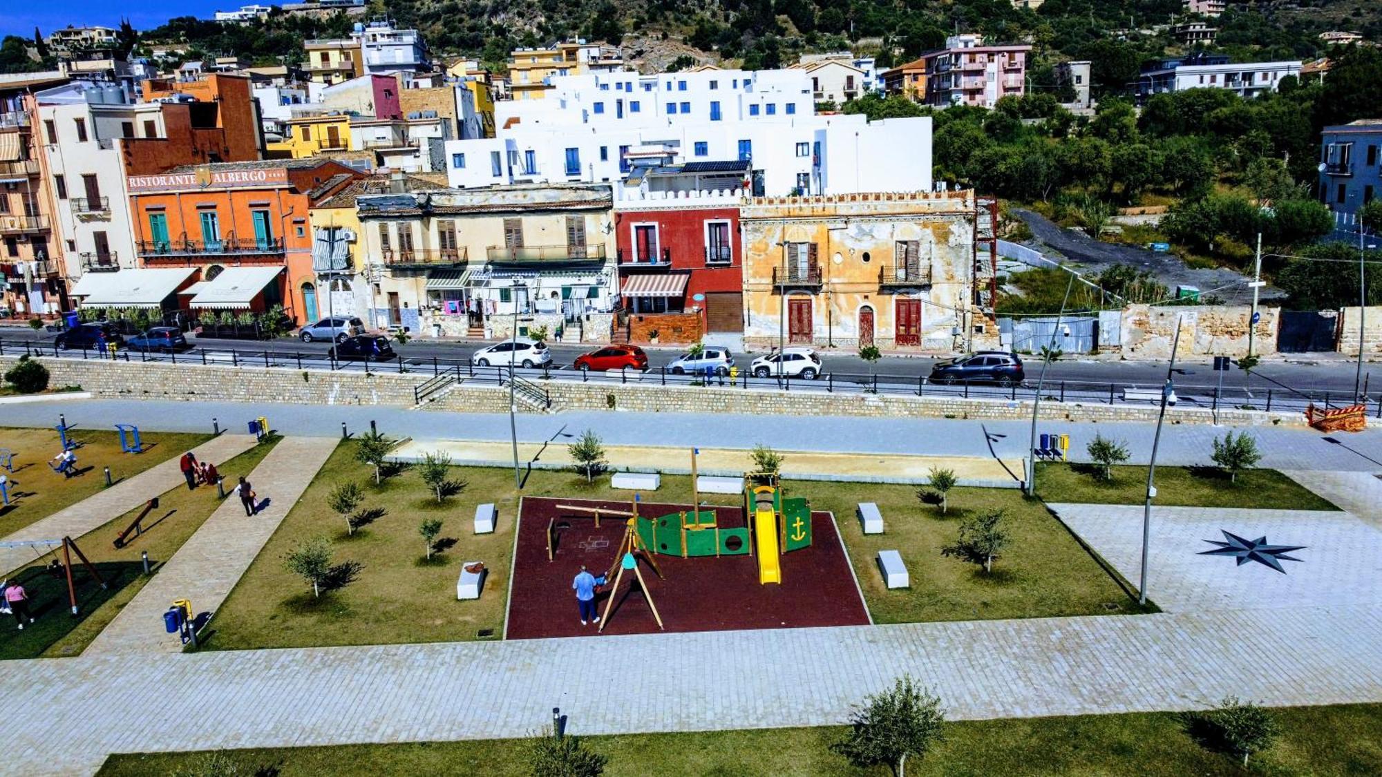 Apartamento Seafront House Gabbiano Azzurro Santa Flavia Exterior foto